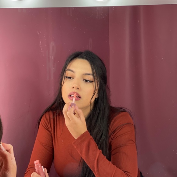 Meet your Posher, Karla - Picture 1 of 1